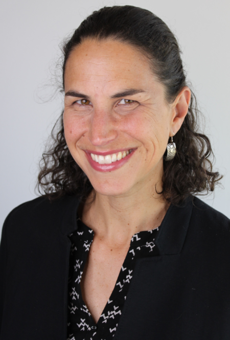 Sara Barker Headshot