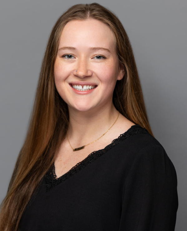 Sidney Helsten Headshot