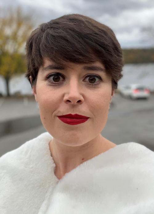 Isabel Goncalves Headshot